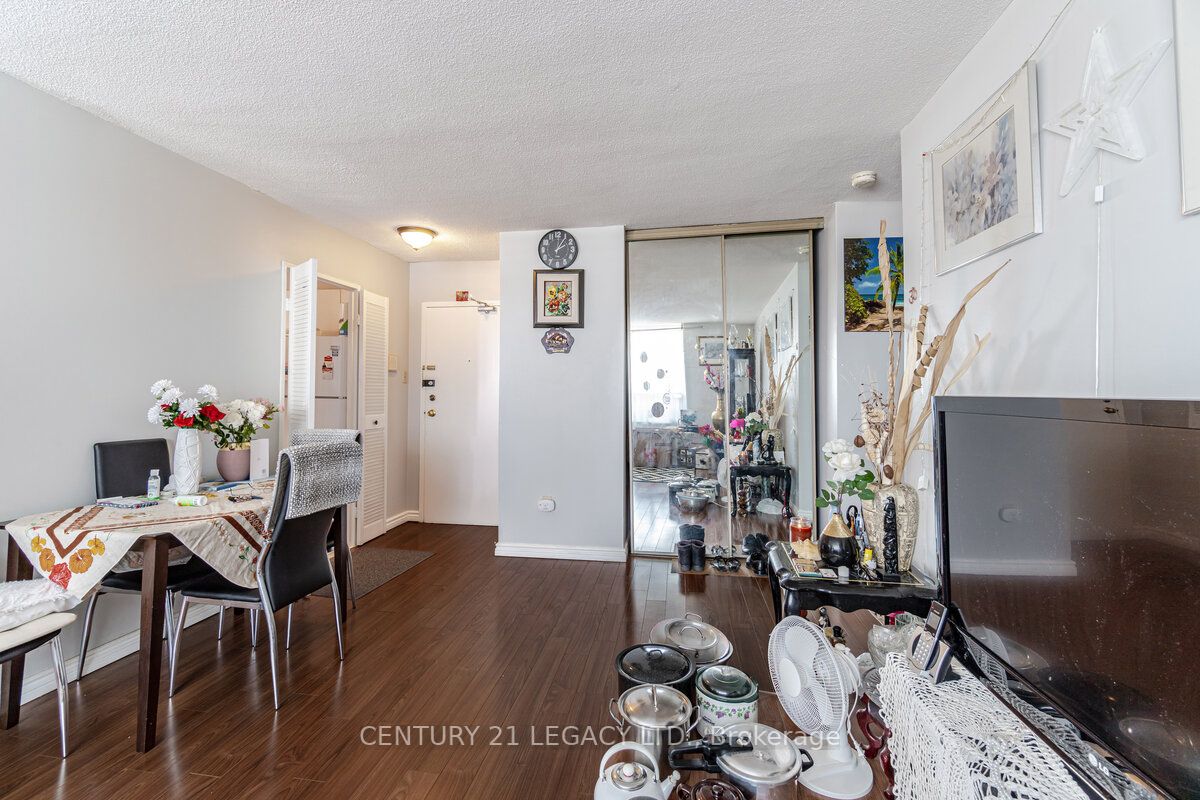 Listing W6017260 - Large Photo # 5
