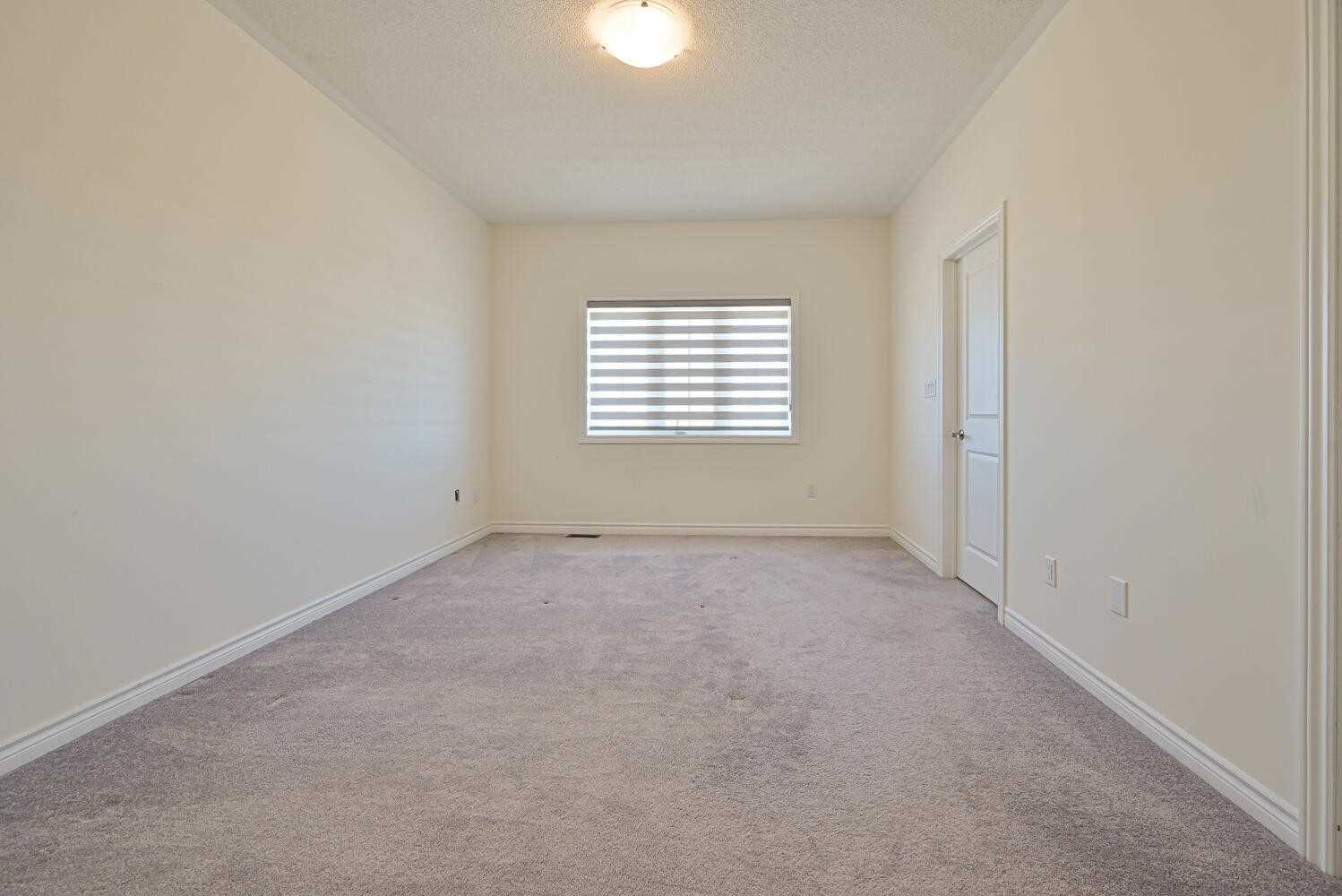 13 Eberly Woods Dr
