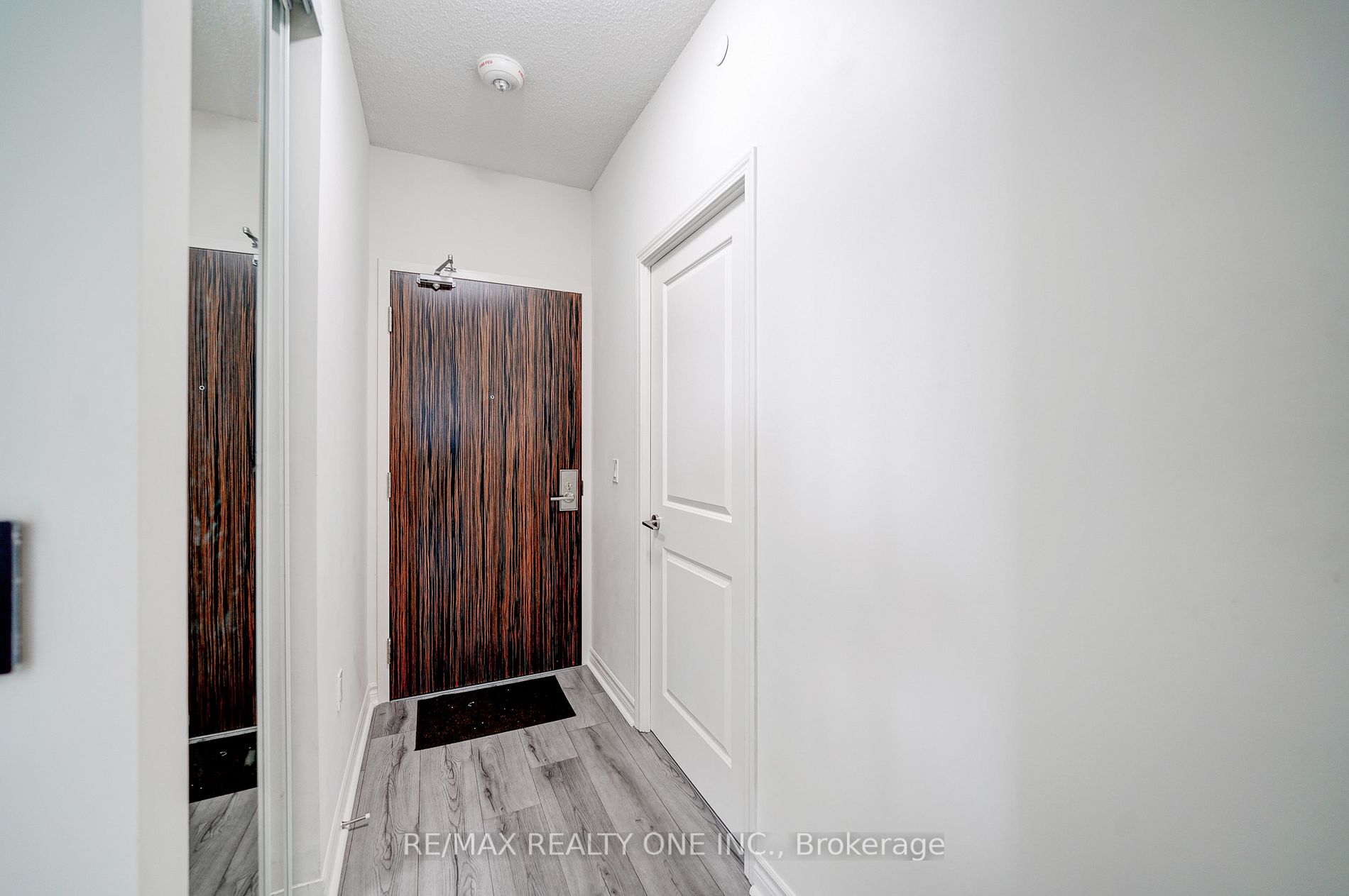 Listing W6017712 - Large Photo # 3