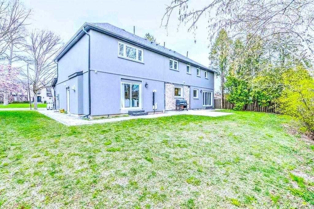 2068 Mississauga Road
