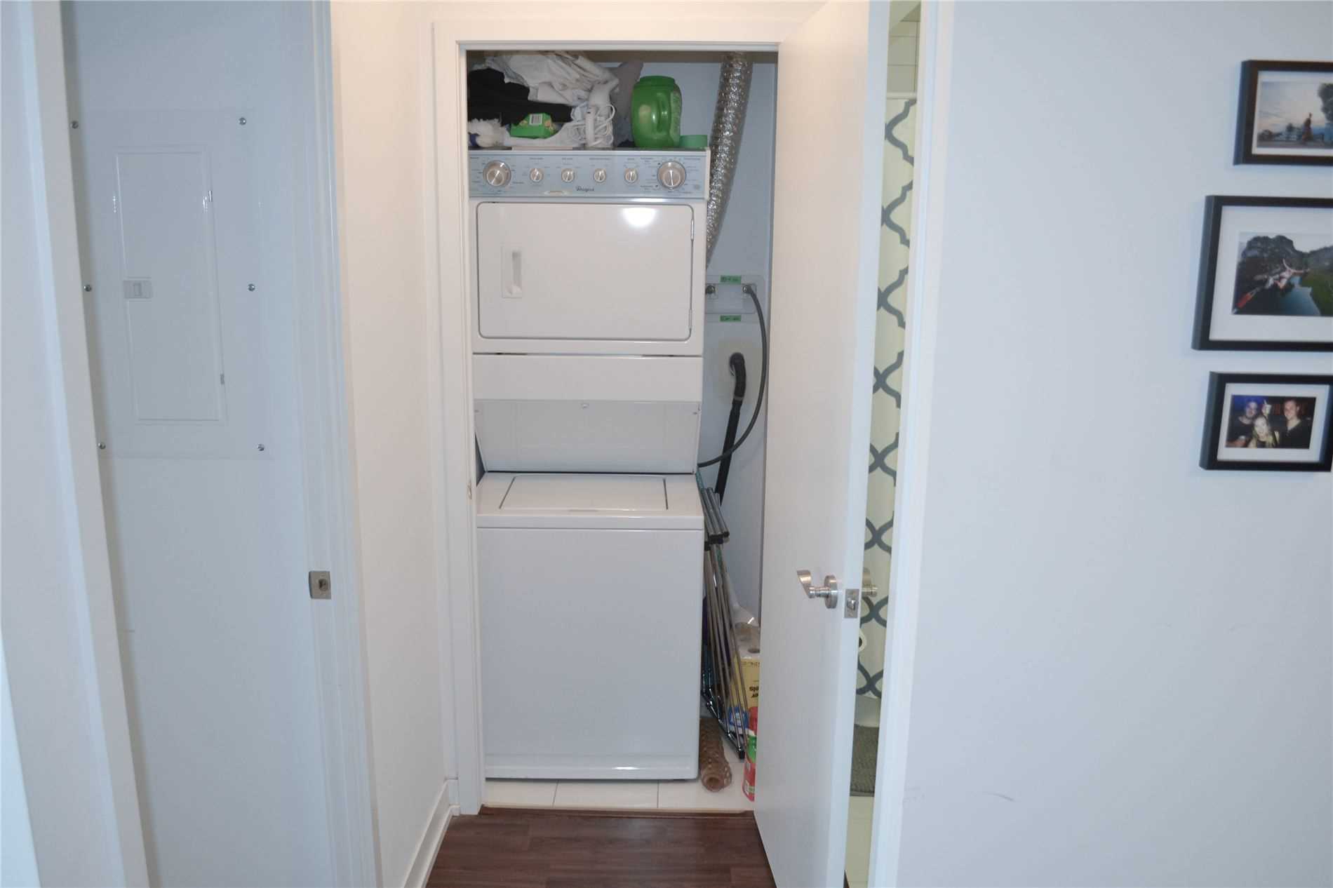840 Queens Plate Drive, #1209