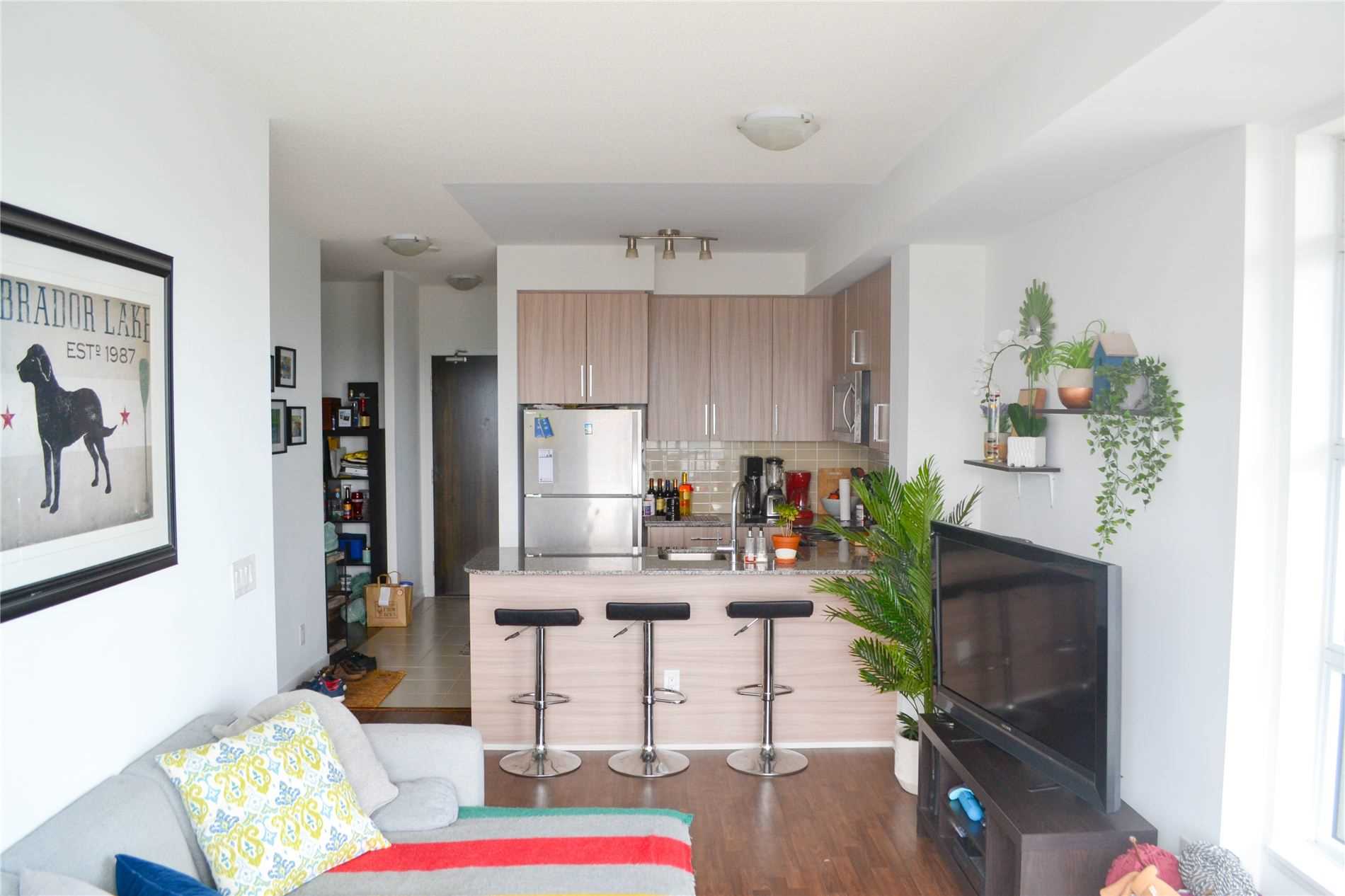 840 Queens Plate Drive, #1209