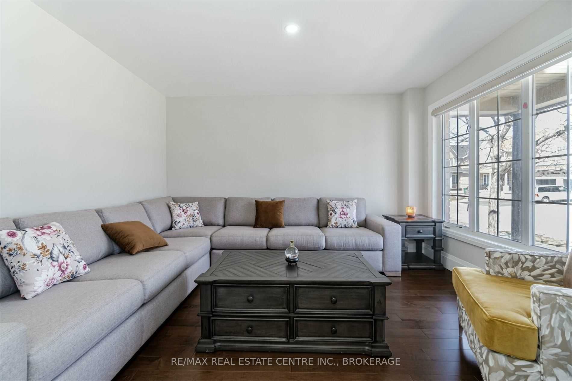 Listing W6018093 - Large Photo # 4
