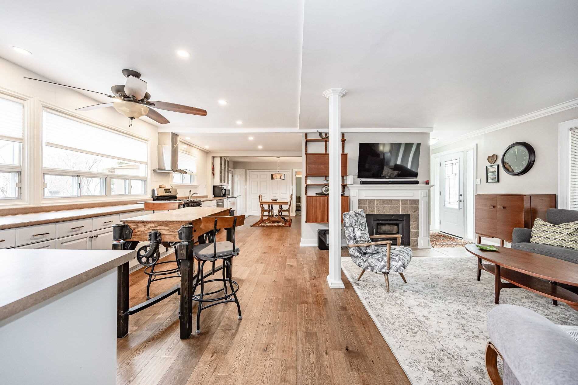 25 Mineola Rd E