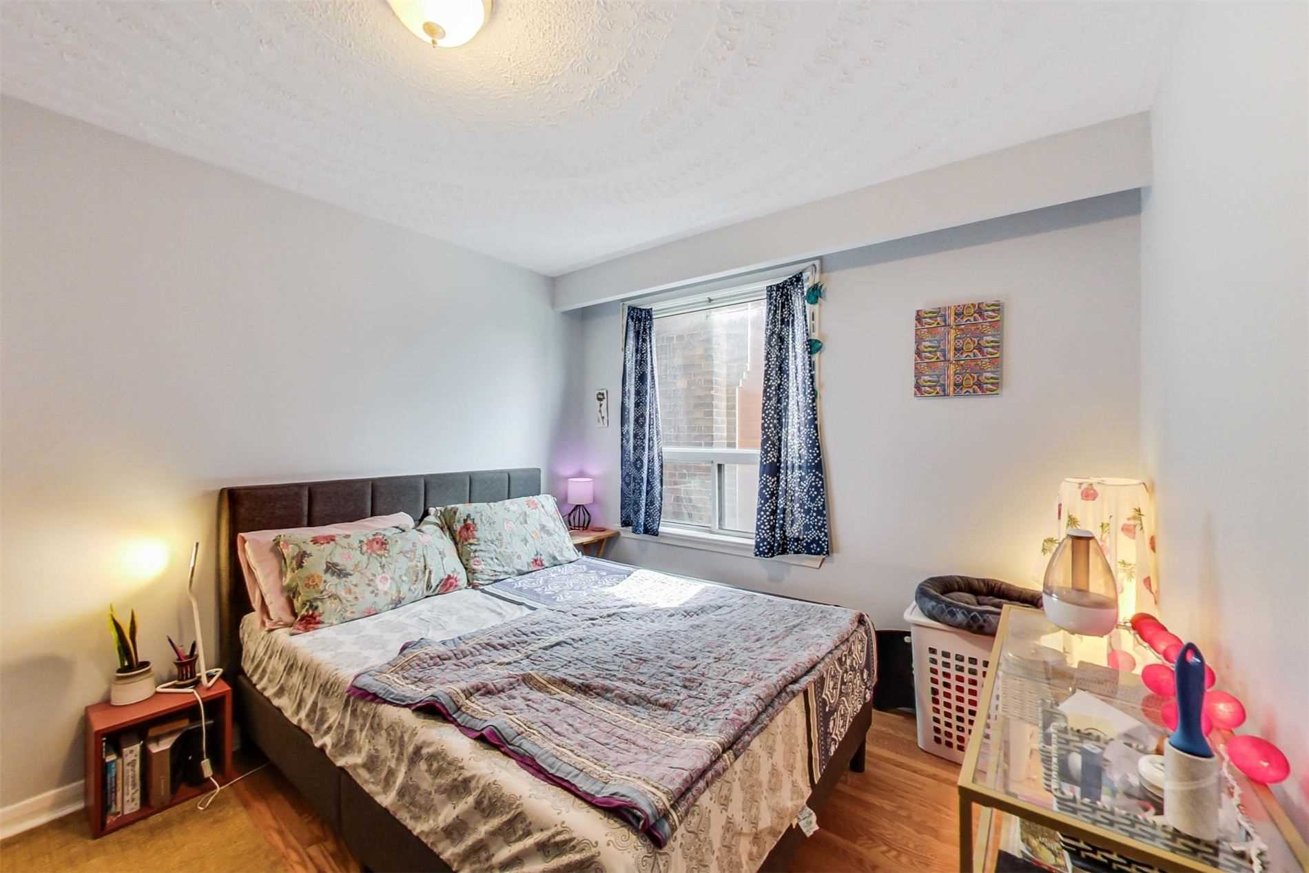 1162 Dovercourt Rd