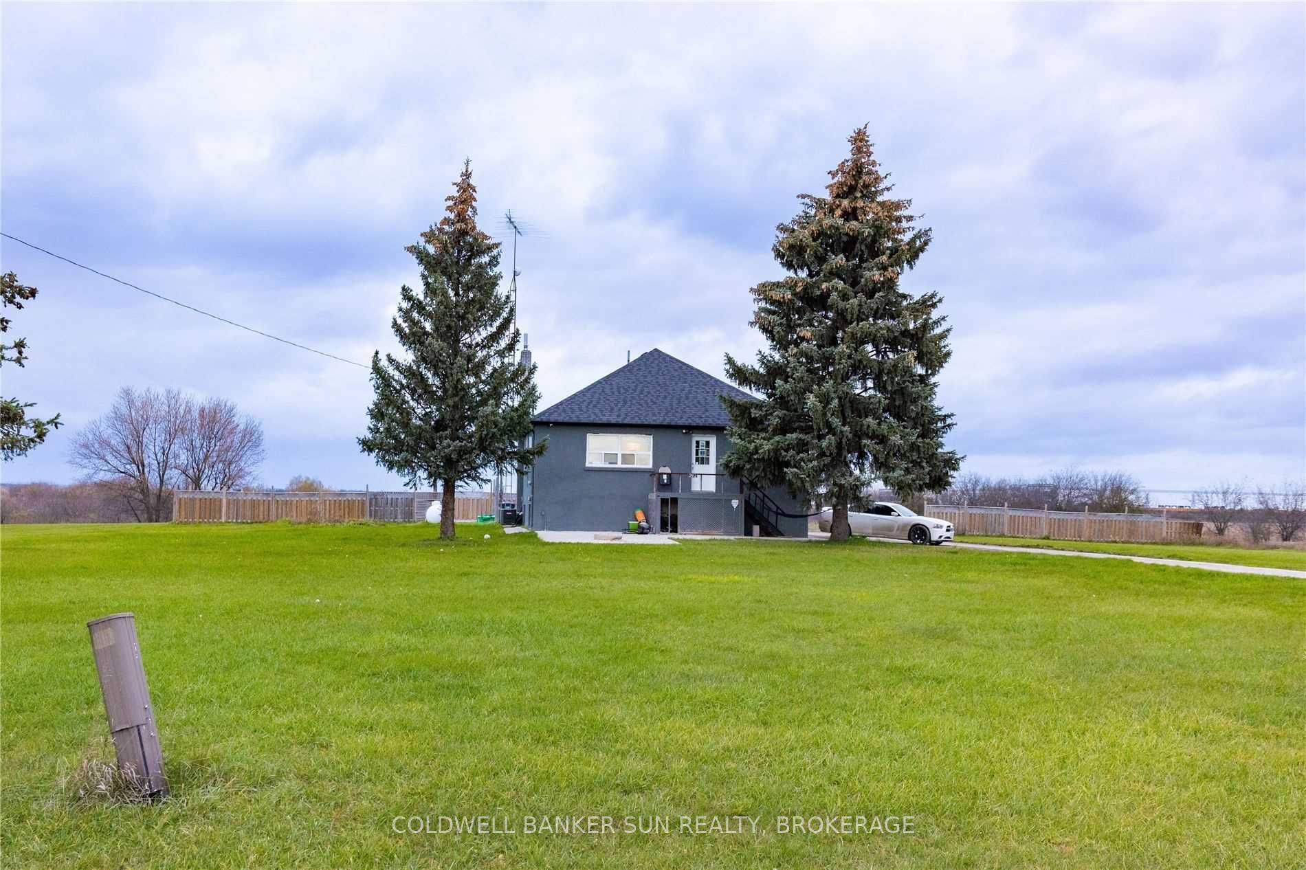 8282 Mayfield Rd