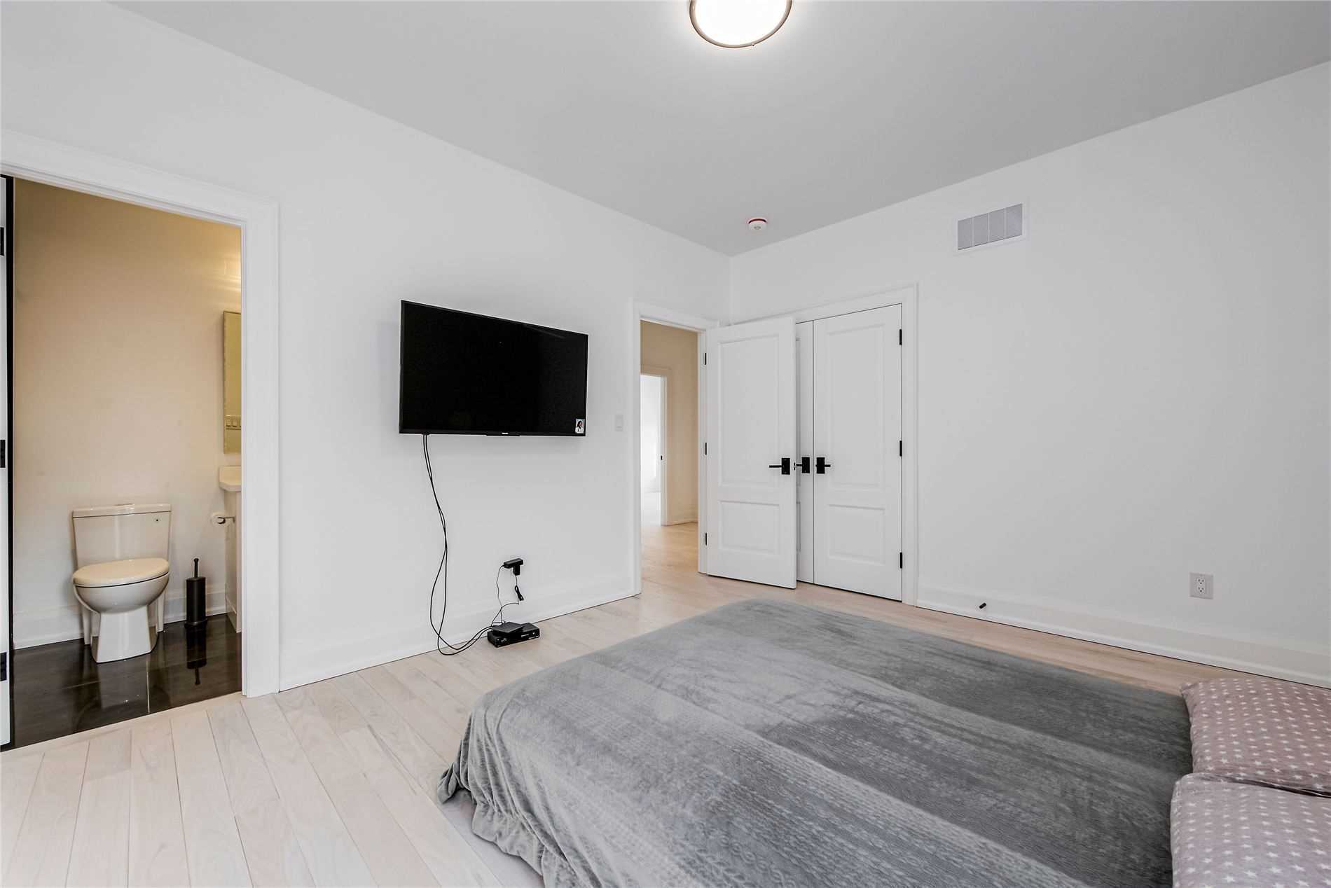 Listing W6018447 - Large Photo # 27