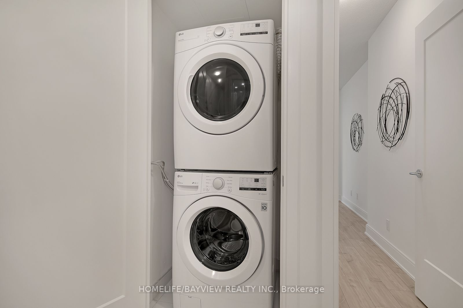 Listing W6018916 - Large Photo # 24