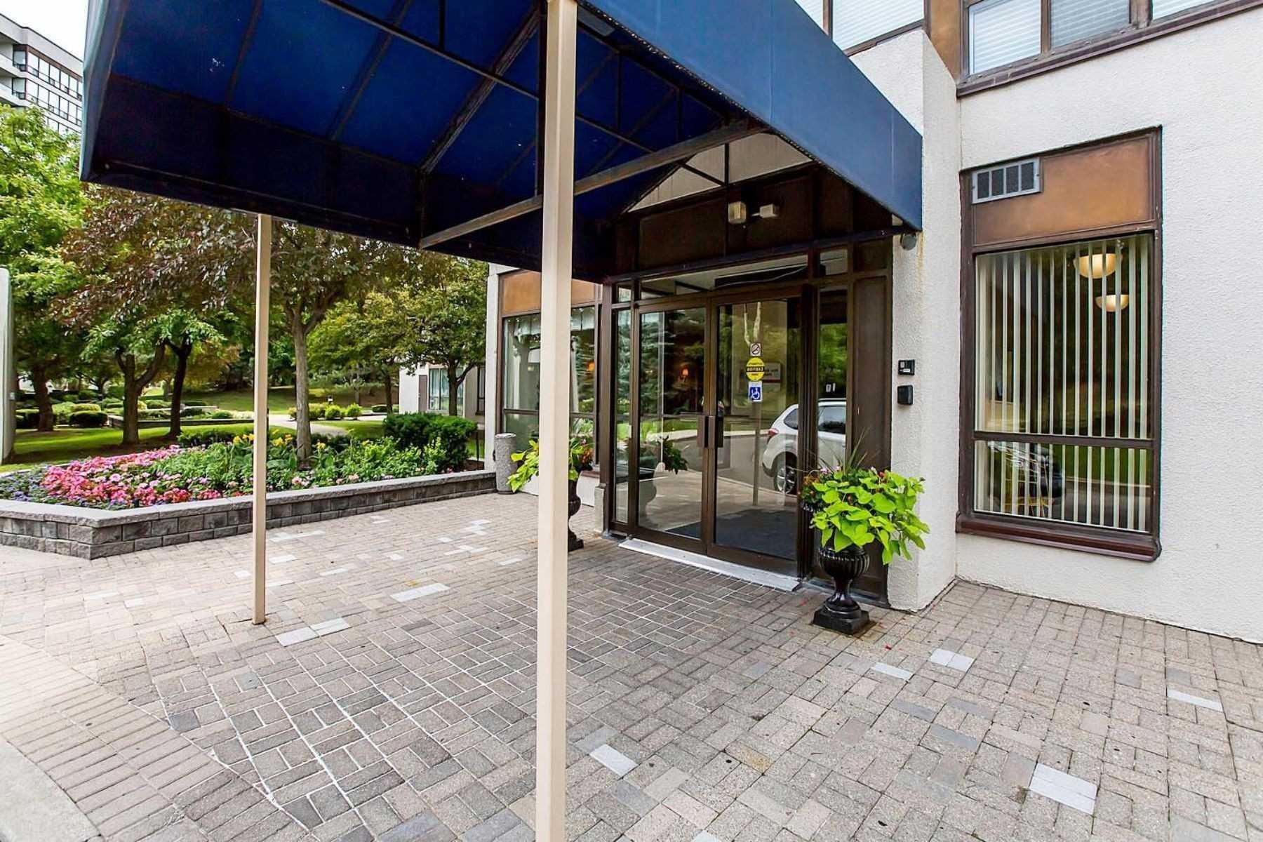 10 Laurelcrest St, #412