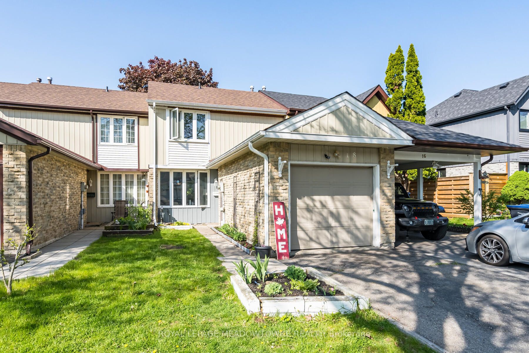 18 Candlewood Crt