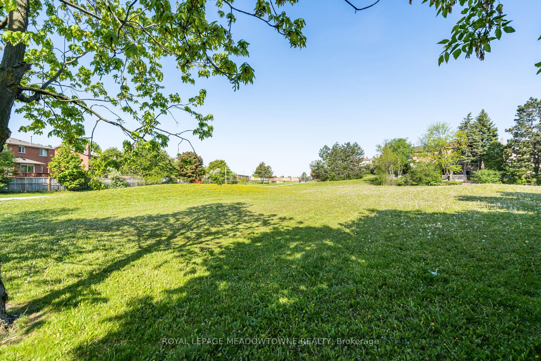 18 Candlewood Crt