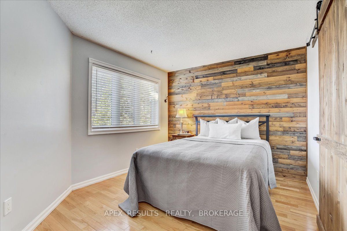 Listing W6020376 - Large Photo # 3
