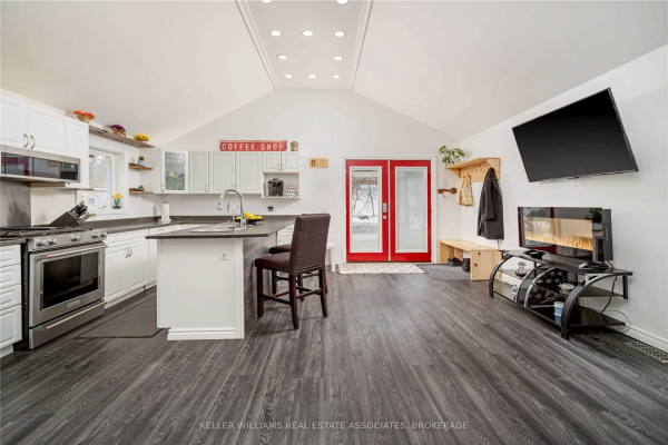 8 Credit St, Halton Hills