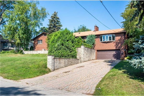 841 Danforth Pl, Burlington