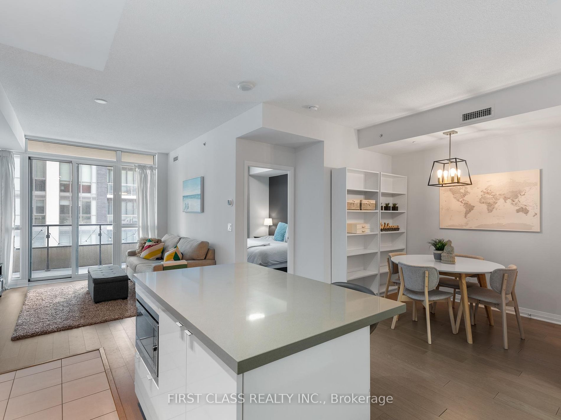 60 Annie Craig Dr, #402