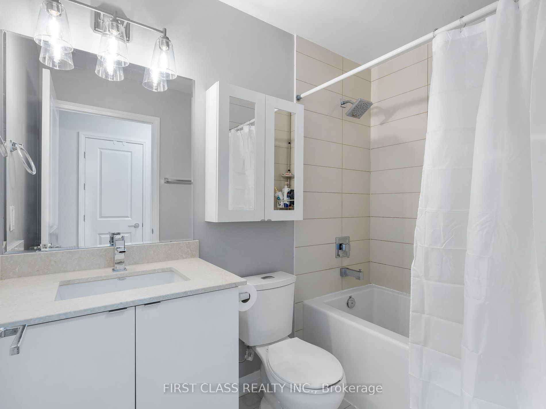 60 Annie Craig Dr, #402