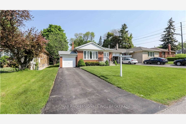 6 Lesmar Dr, Toronto