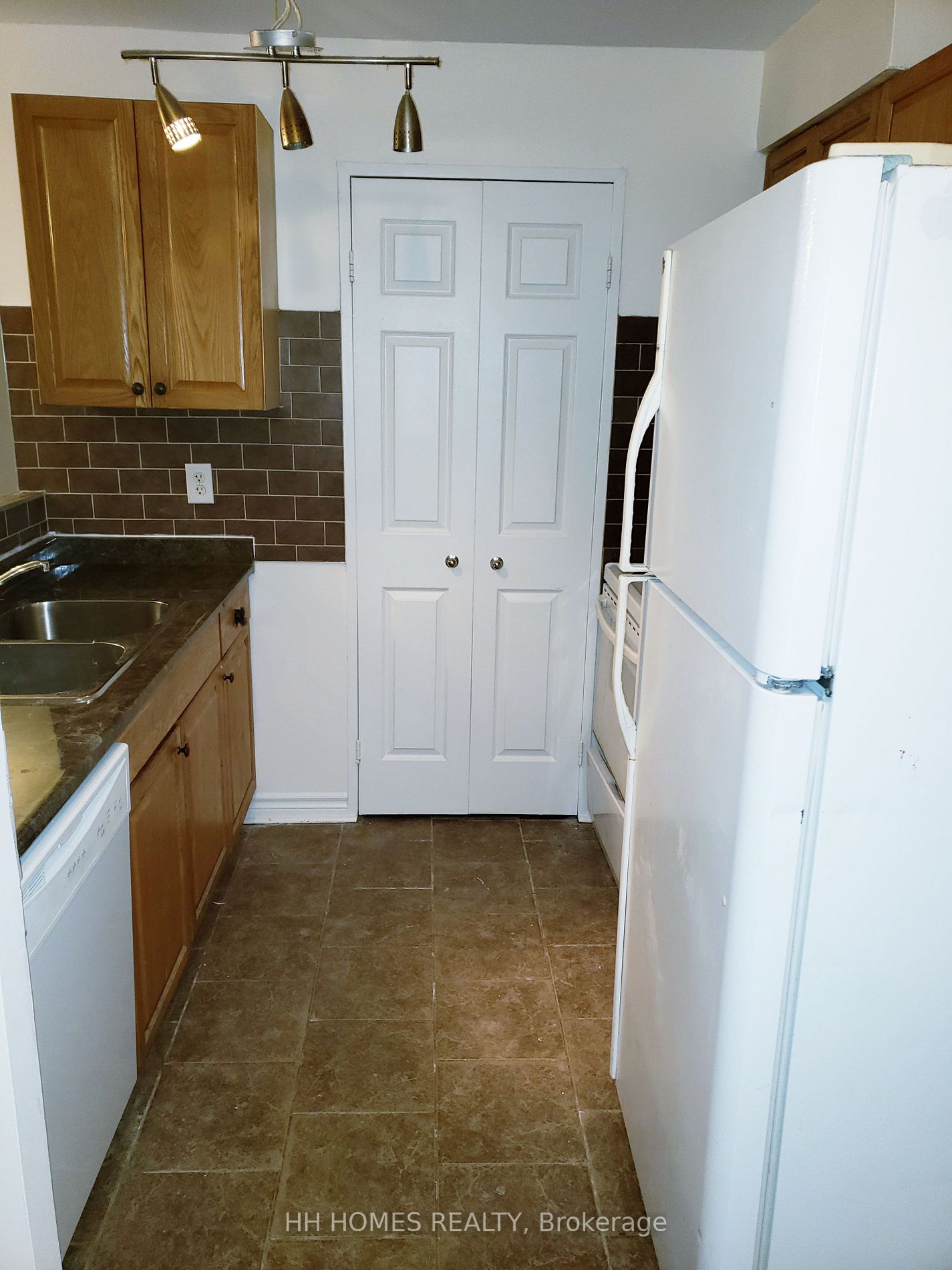 Listing W6022032 - Large Photo # 4