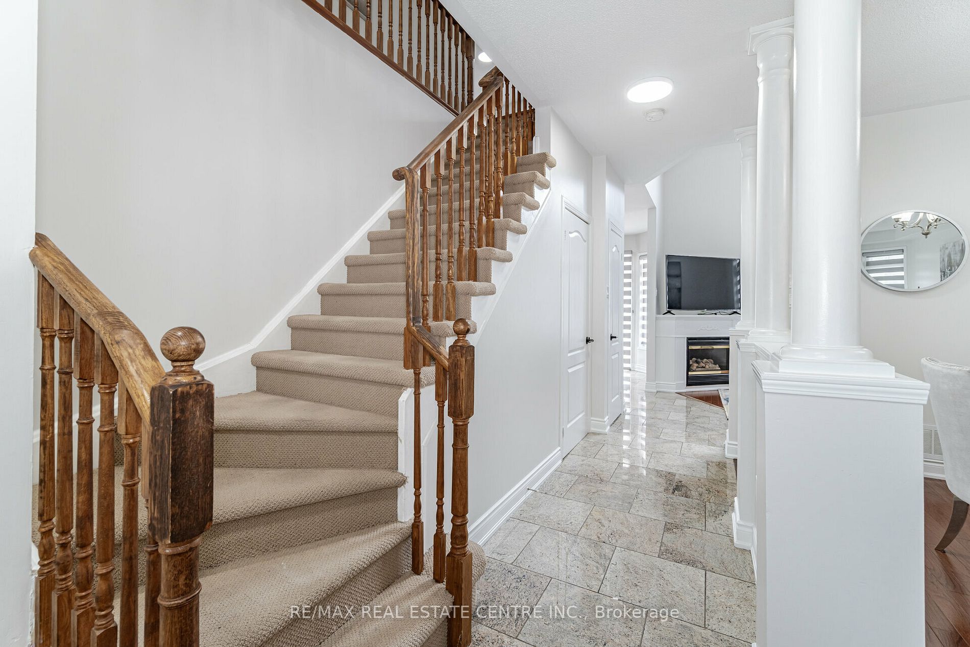 5 Wild Indigo Cres