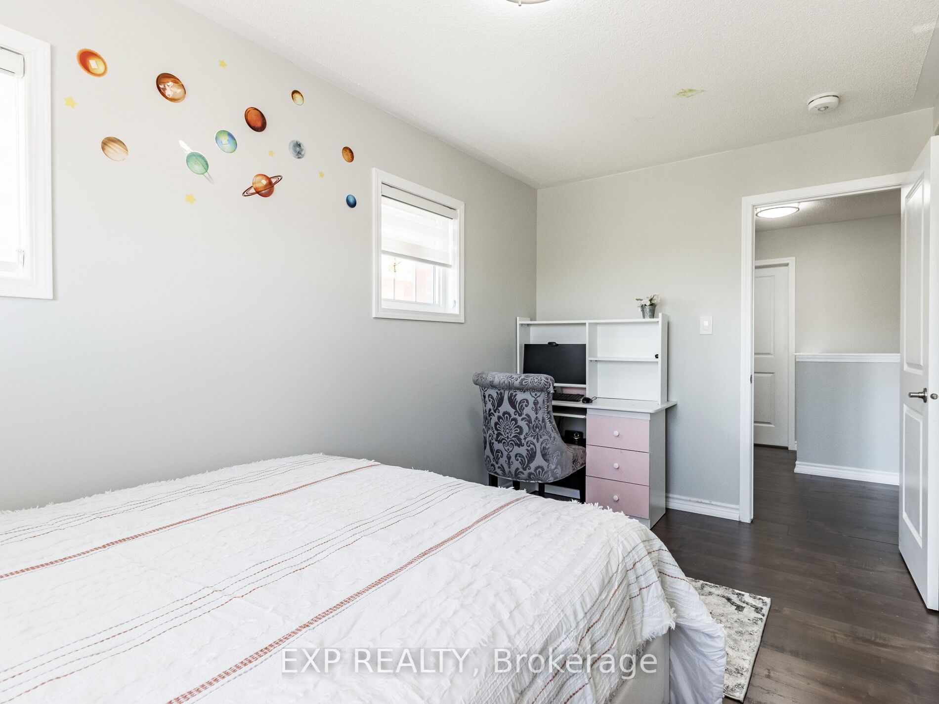 13 Bannister Cres