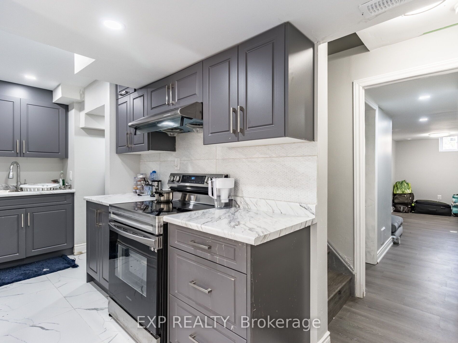 13 Bannister Cres