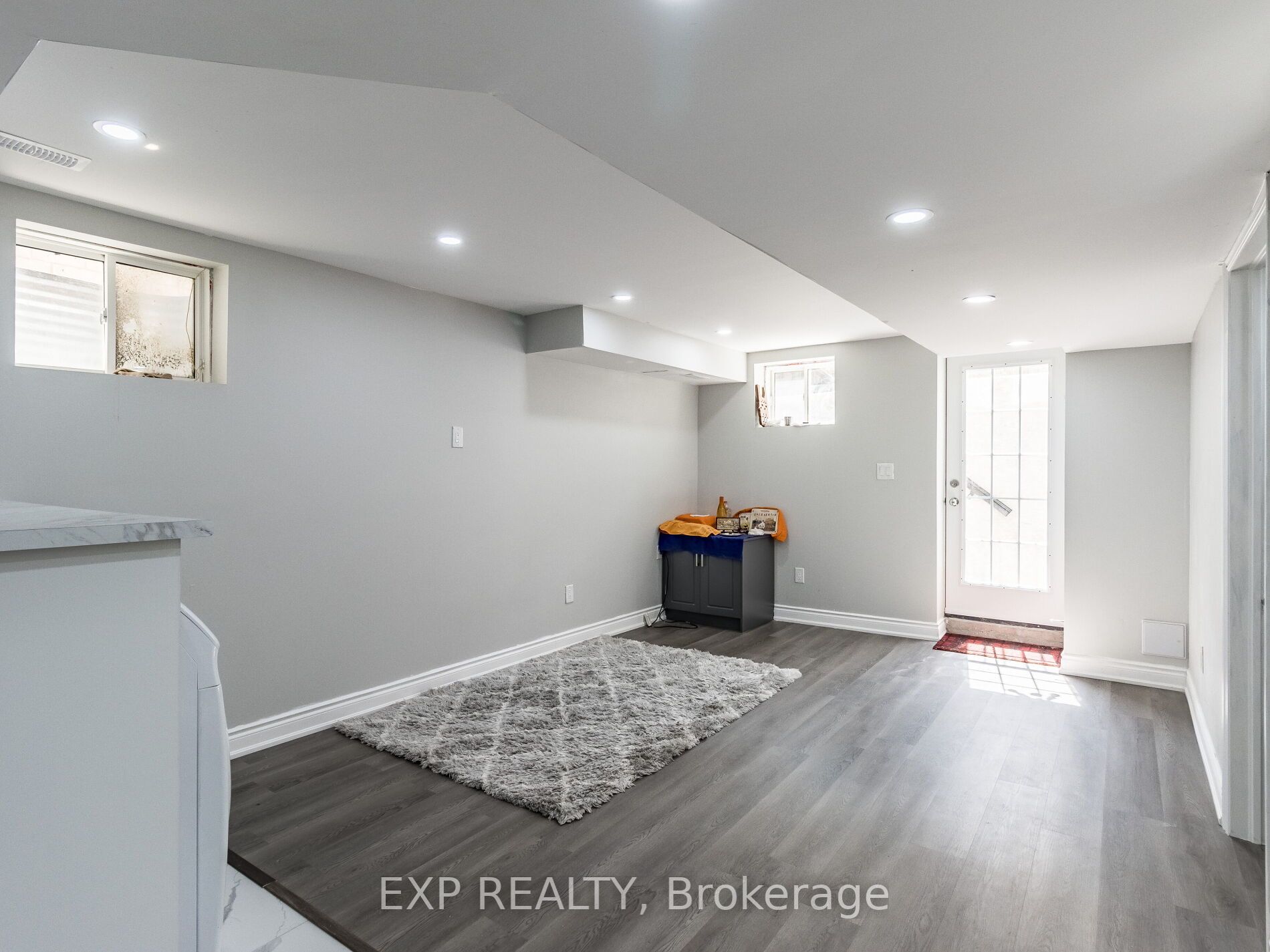 13 Bannister Cres