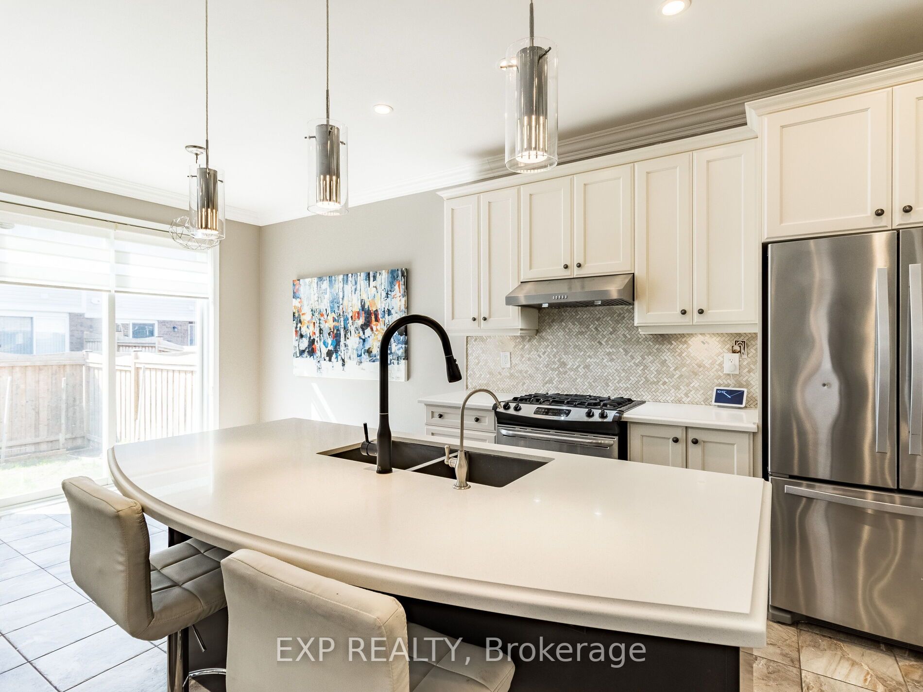 13 Bannister Cres