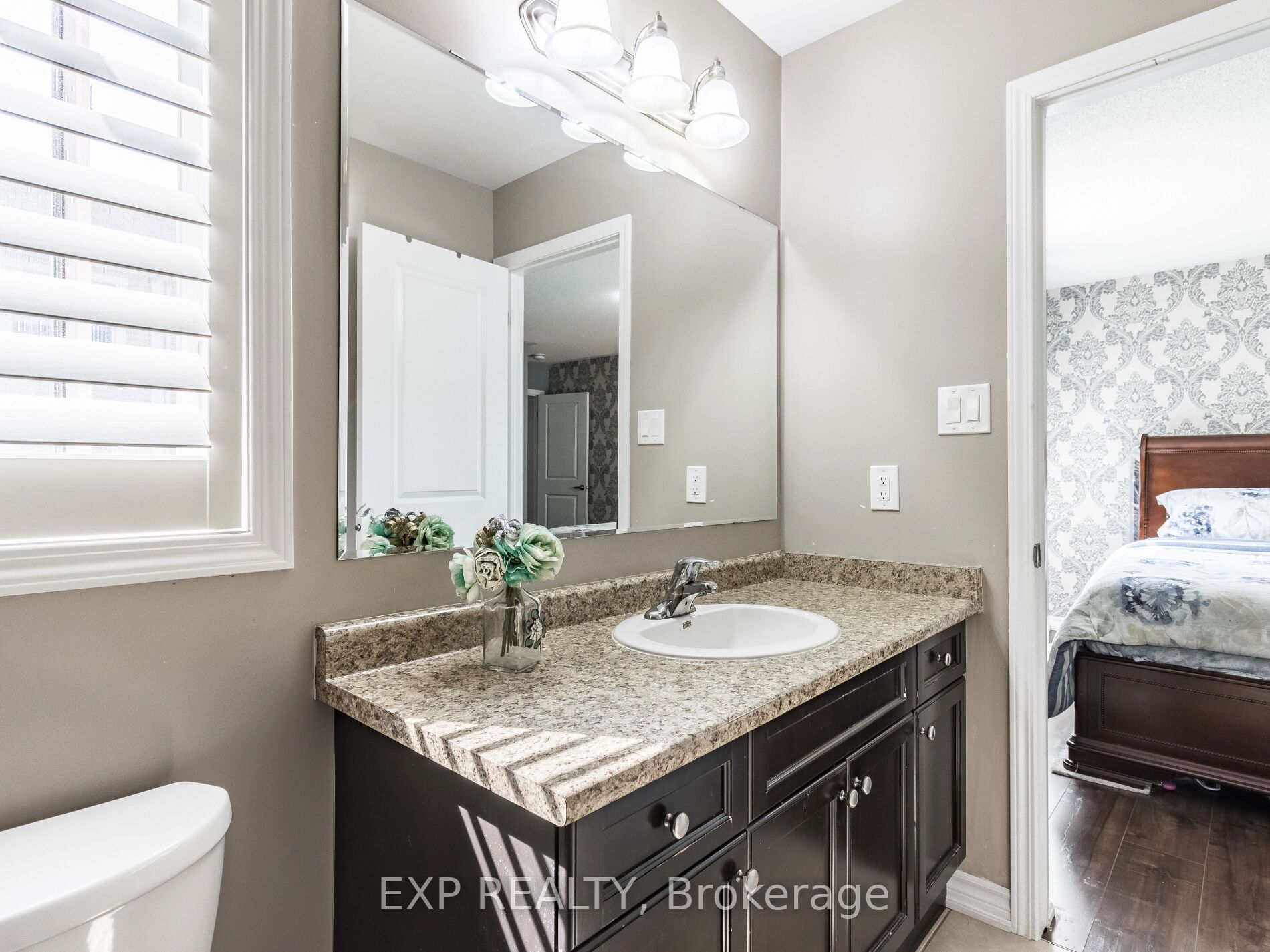 13 Bannister Cres
