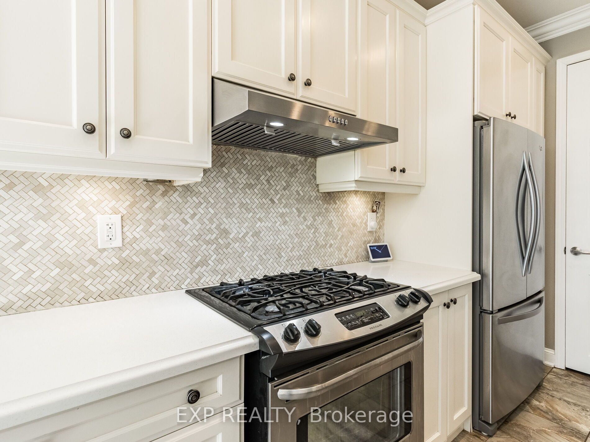 13 Bannister Cres