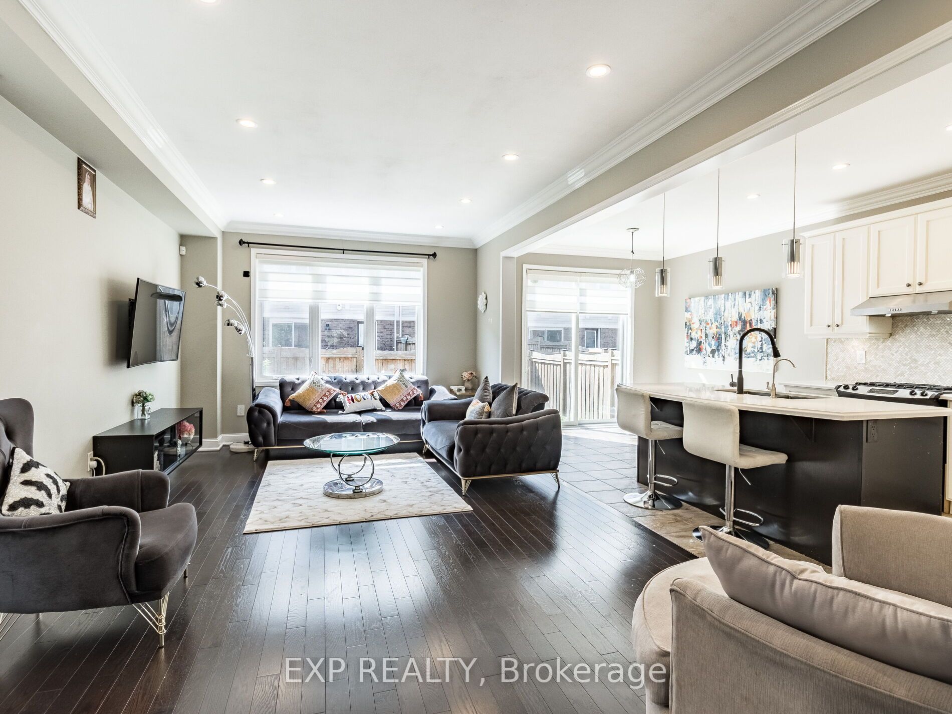 13 Bannister Cres