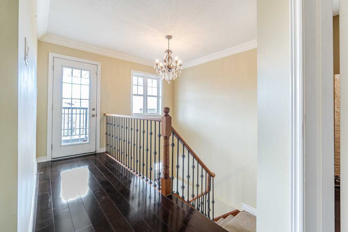 190 Cooke Cres