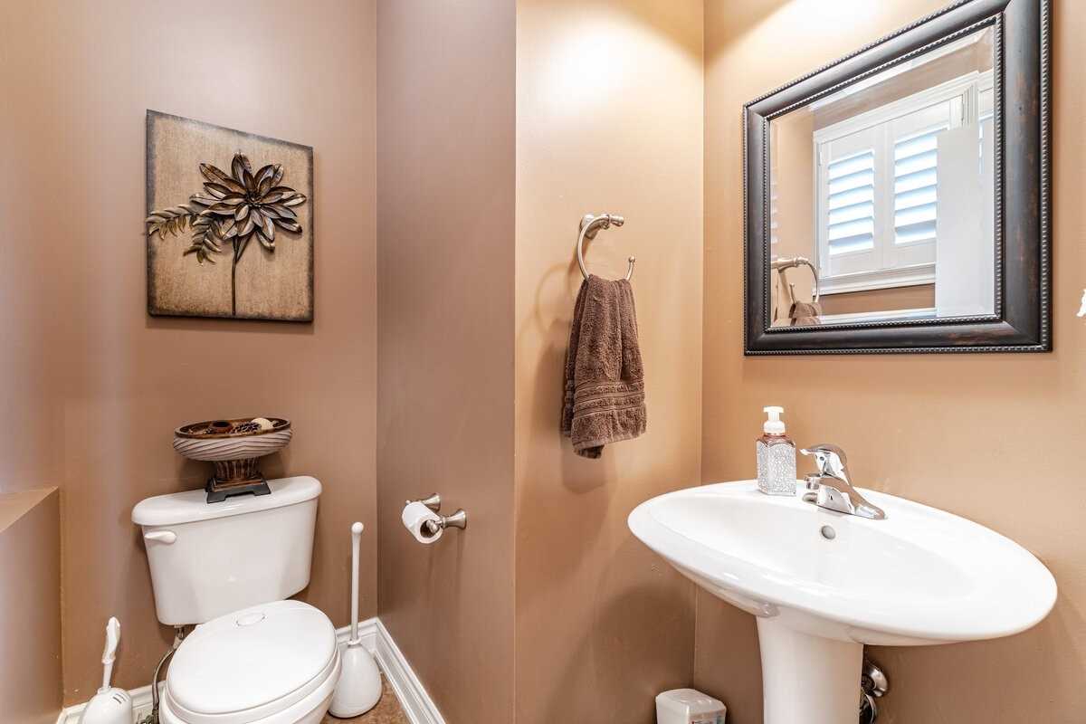 190 Cooke Cres