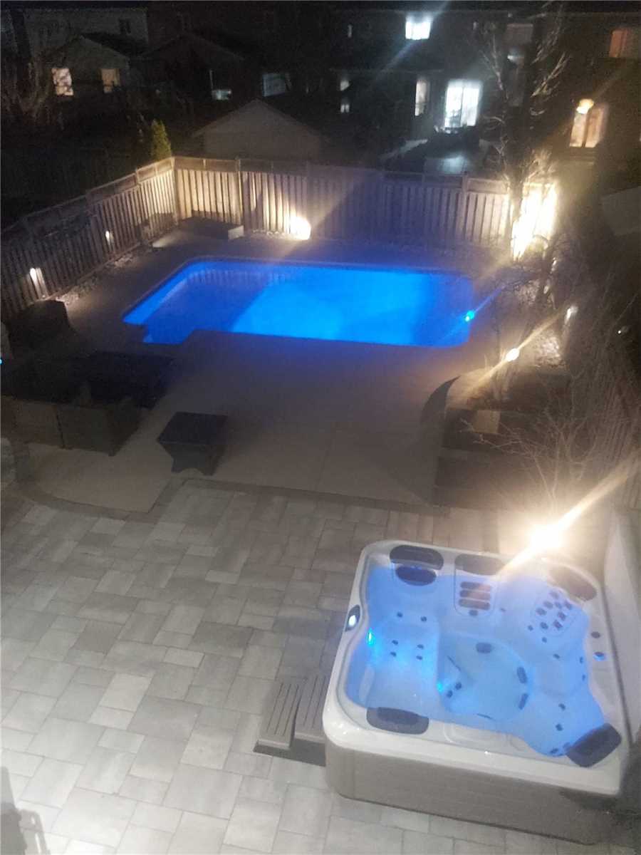 190 Cooke Cres