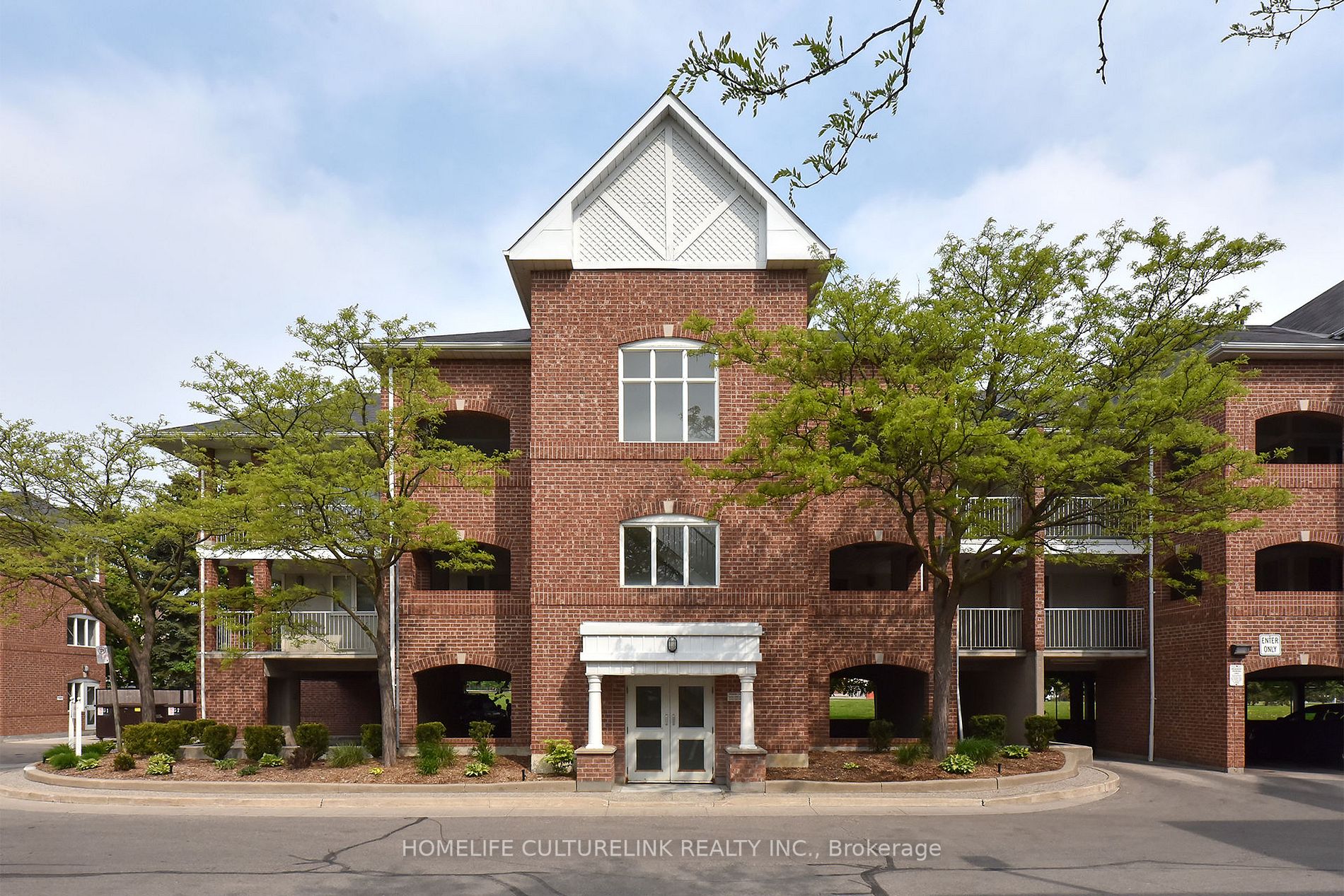103 Bristol Road E, #210