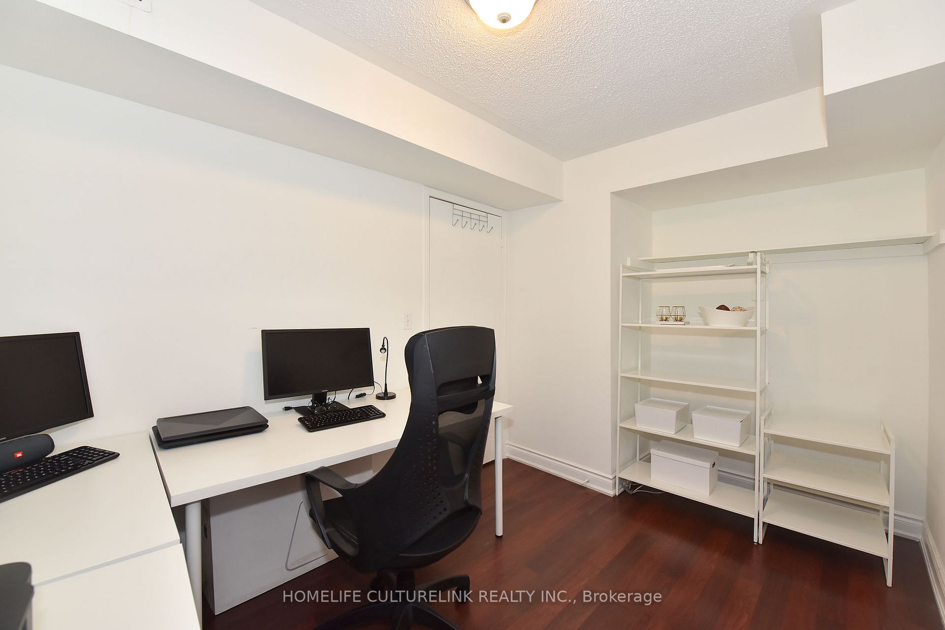103 Bristol Road E, #210