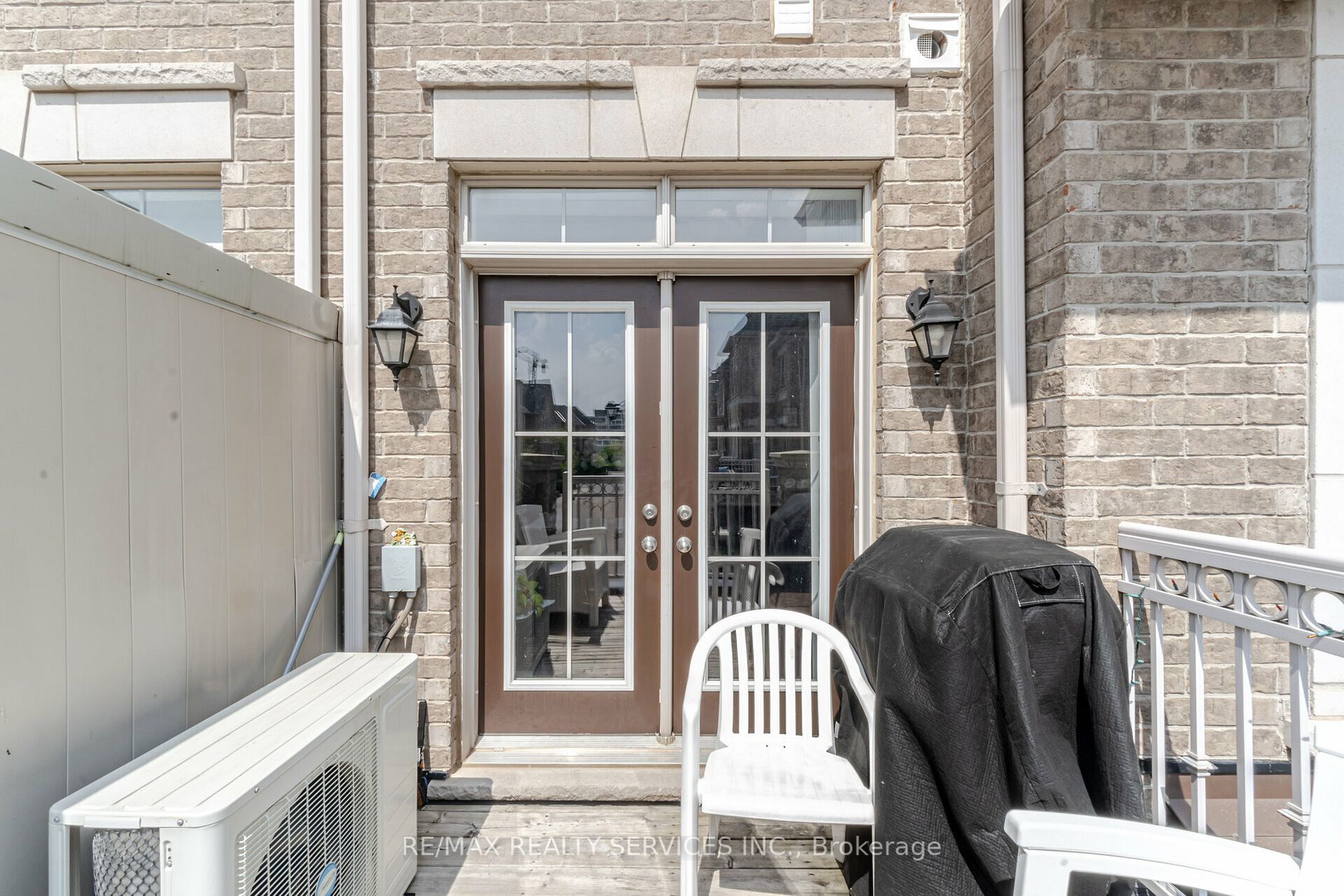 2435 Greenwich Dr, #2