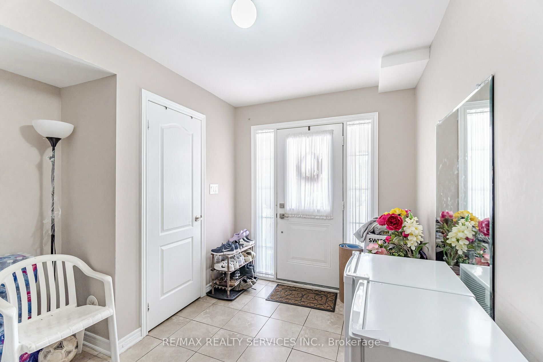 2435 Greenwich Dr, #2