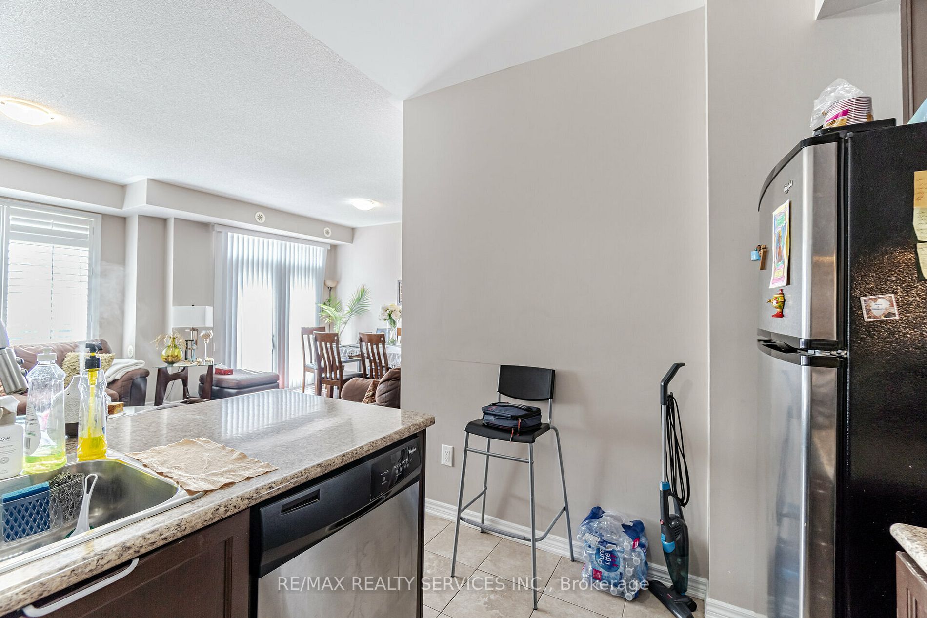 2435 Greenwich Dr, #2