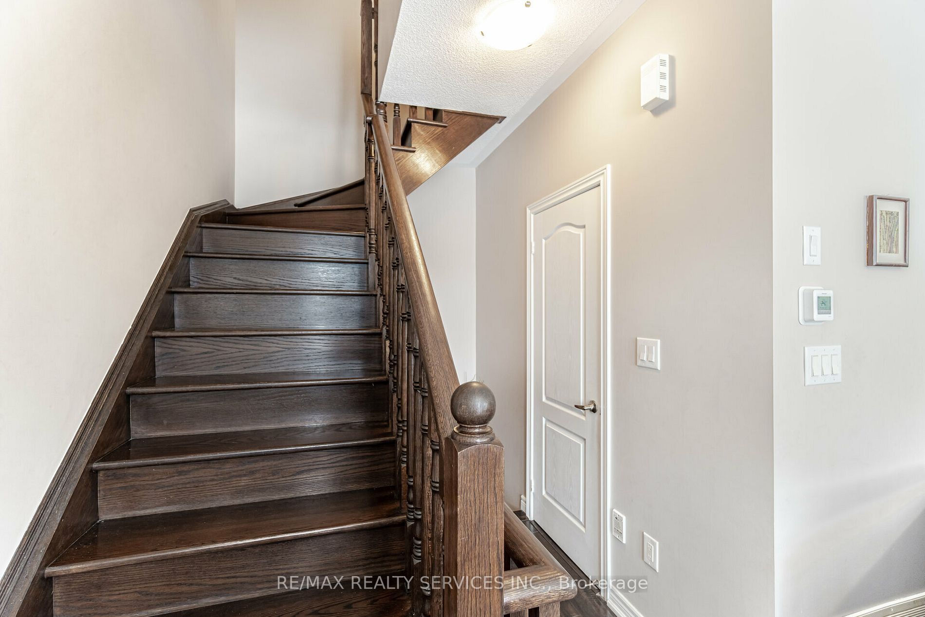 2435 Greenwich Dr, #2