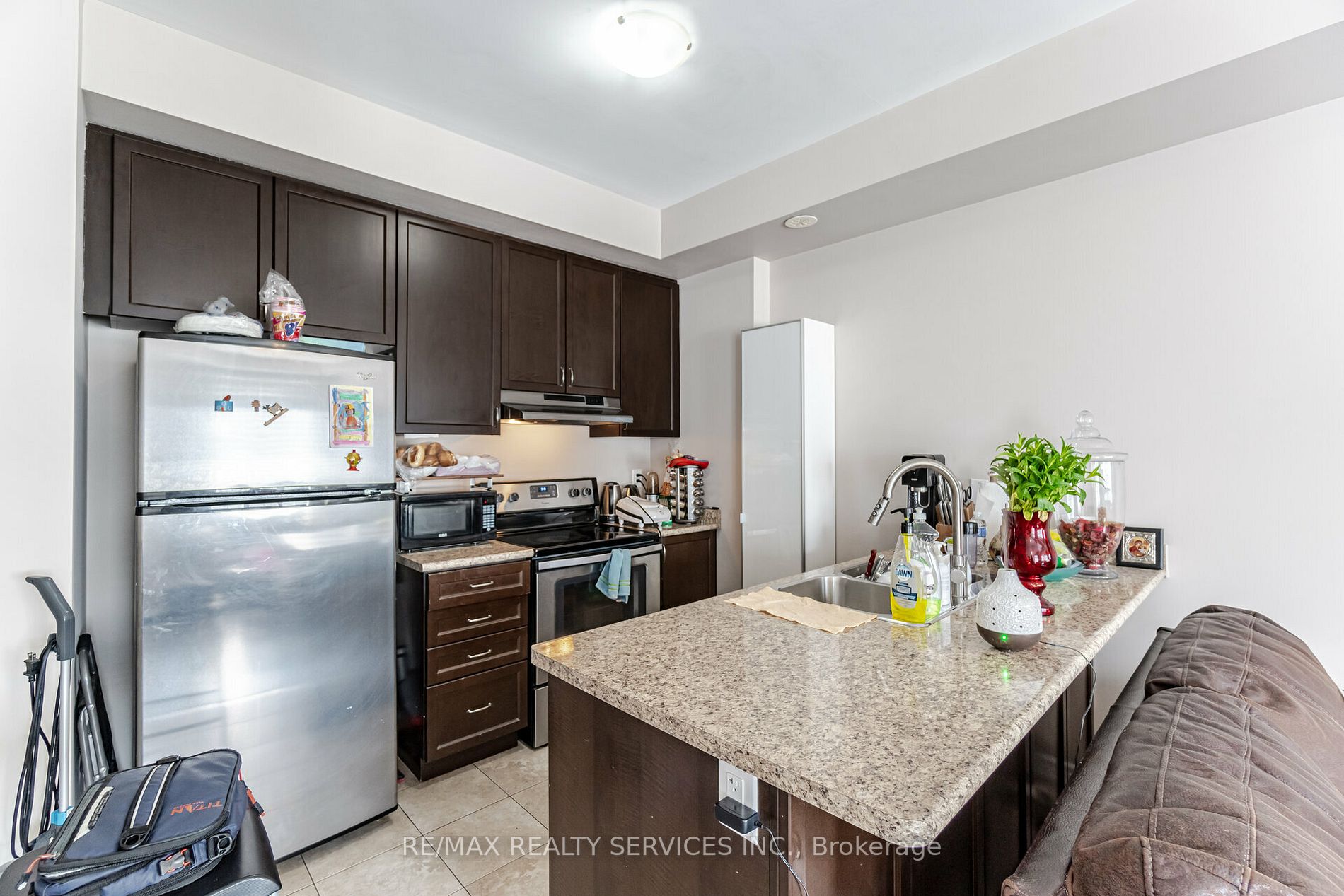 2435 Greenwich Dr, #2