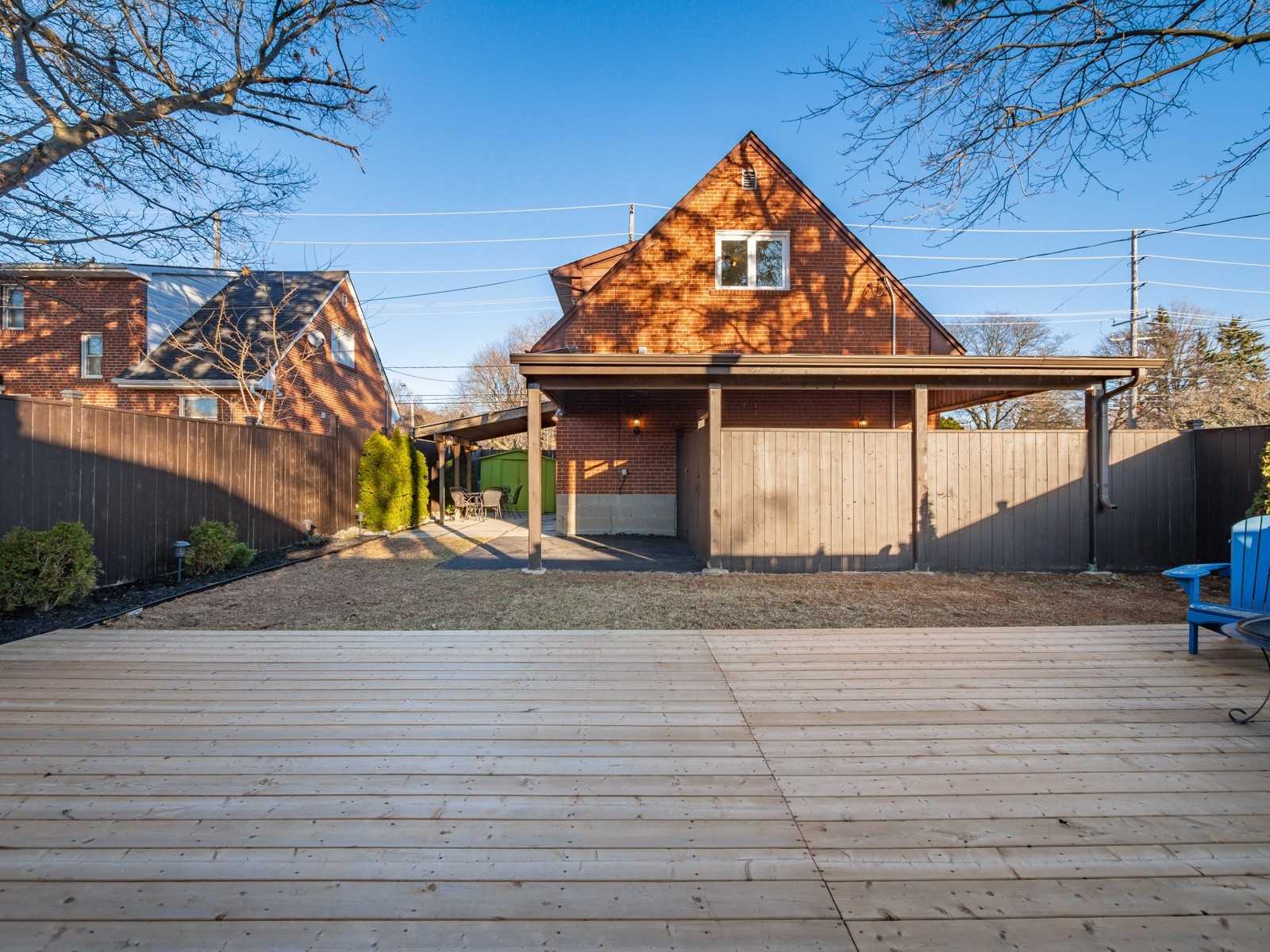 2 North Heights Rd