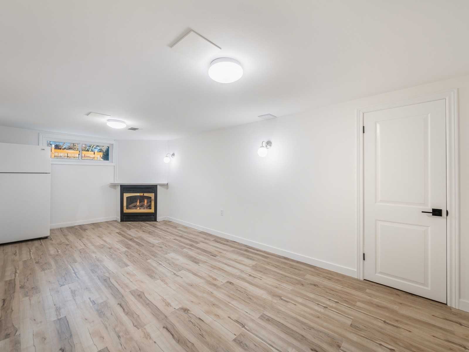 2 North Heights Rd