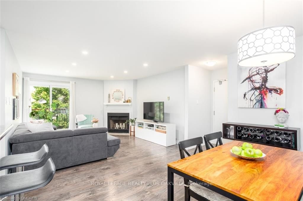 1498 Pilgrim's Way, #233