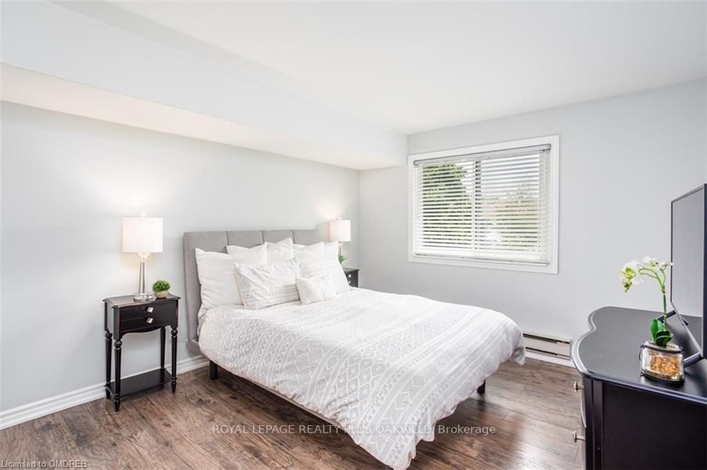 1498 Pilgrim's Way, #233