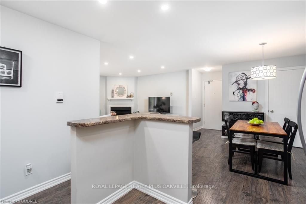 1498 Pilgrim's Way, #233