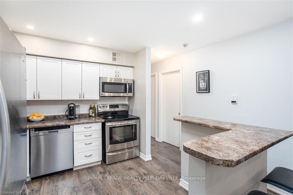 1498 Pilgrim's Way, #233