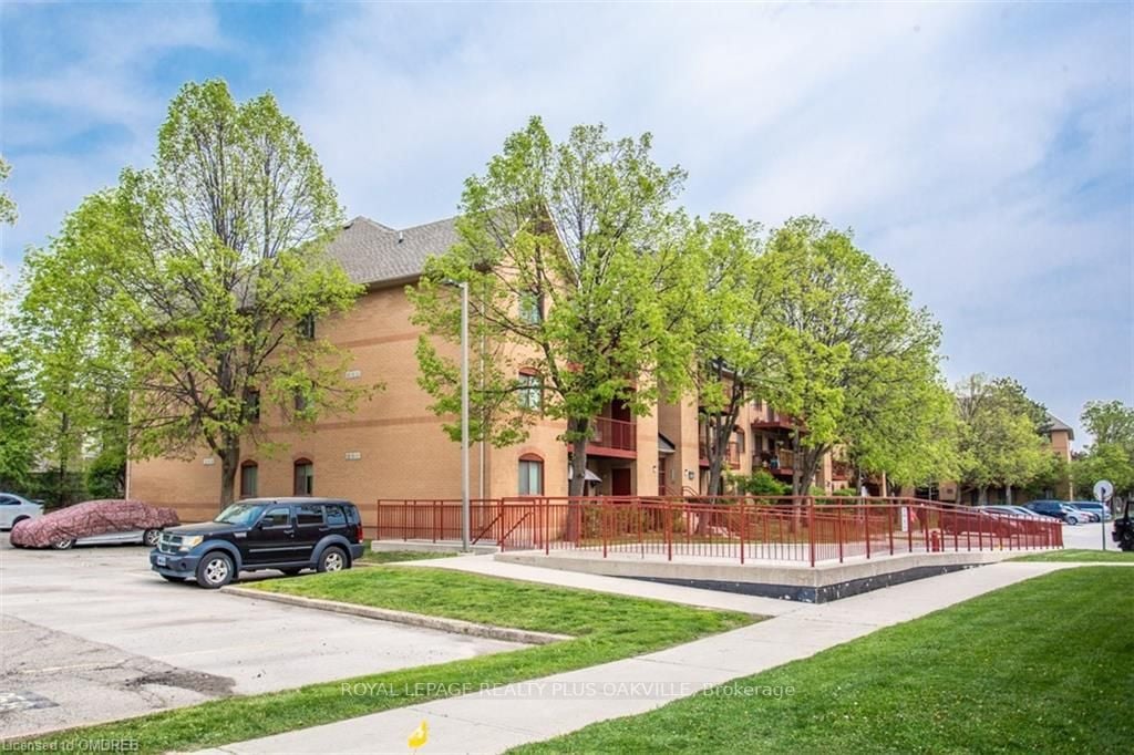 1498 Pilgrim's Way, #233