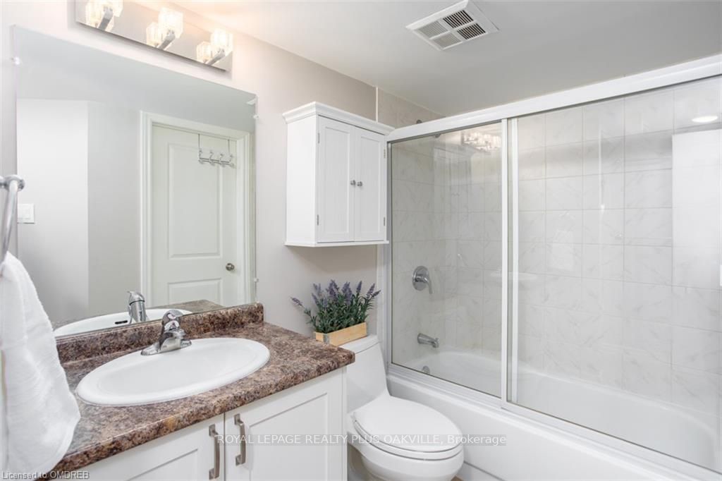 1498 Pilgrim's Way, #233
