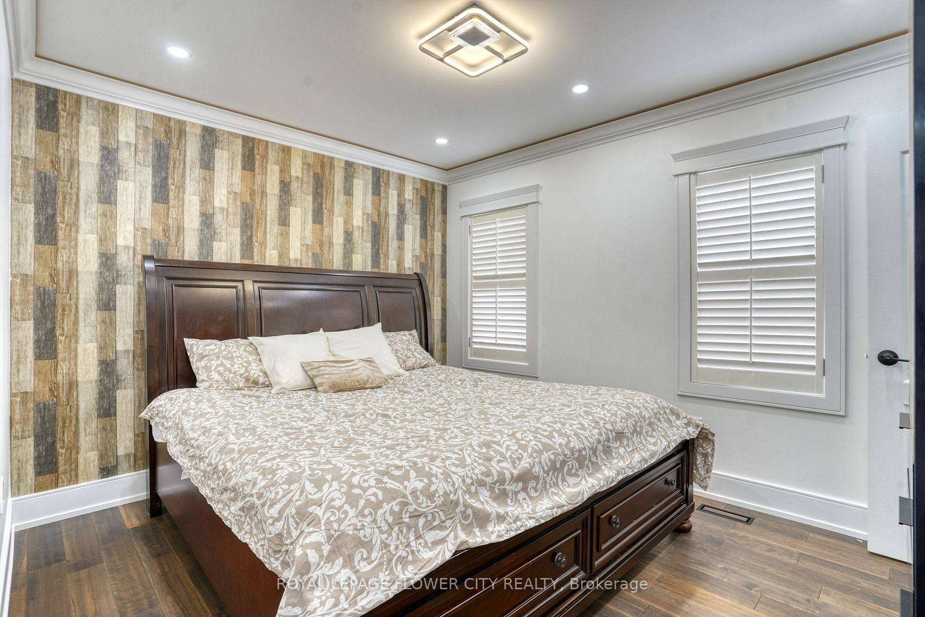 Listing W6024160 - Large Photo # 24