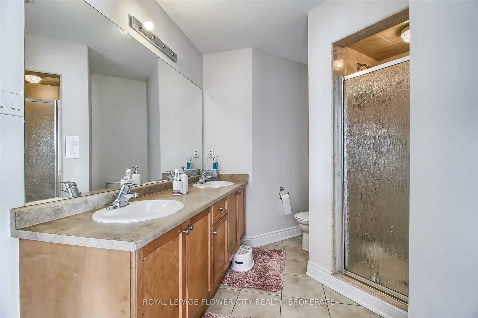 2425 North Ridge Tr